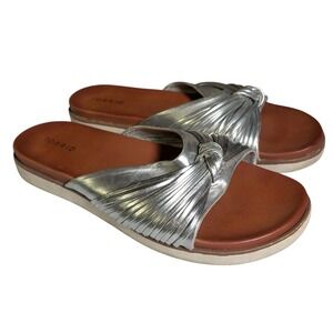 TORRID Sandals Womens Size 9.5 WW Slip On Open Toe Silver Band Comfort Preppy